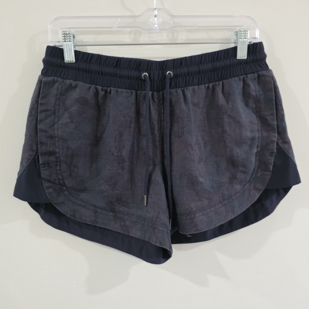 Athleta Womens Line Shorts Size 4 Camo Athleisure Running Jogging